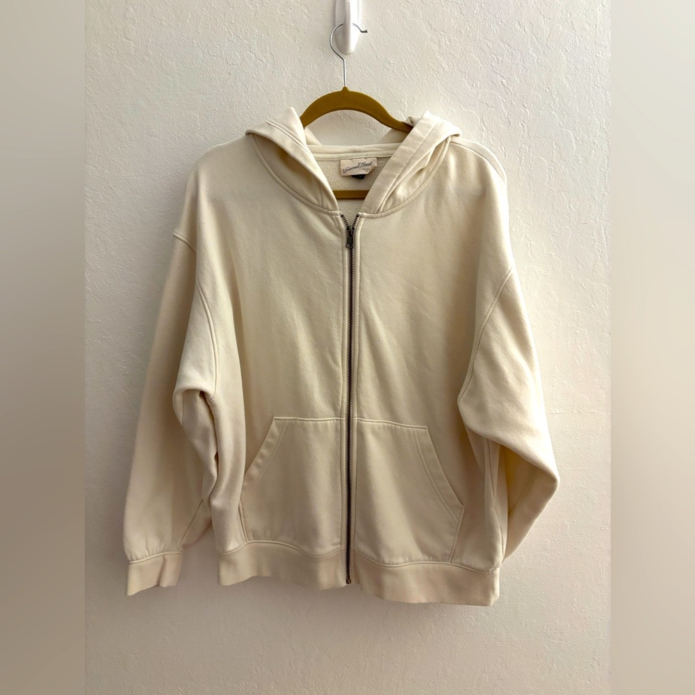 Universal Thread Cream Zip-Up Hoodie - Size Medium